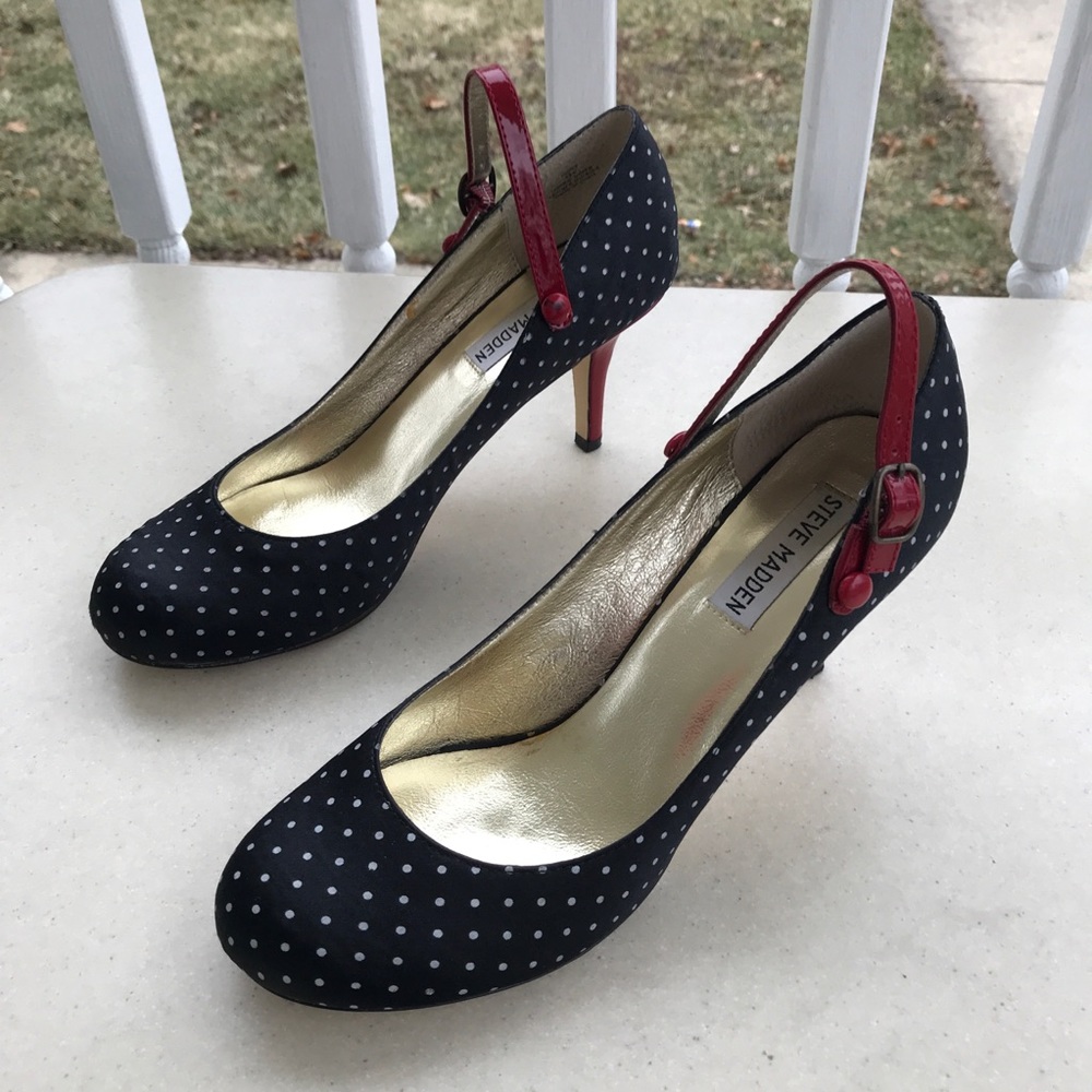 Steve Madden Polka Dot Buckle Strap Toe Heel 8.5